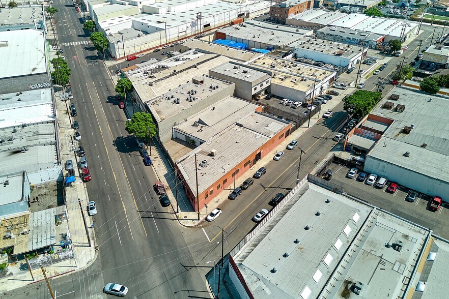 More Photos Of 3858 Broadway Pl, Los Angeles Warehouse For Lease