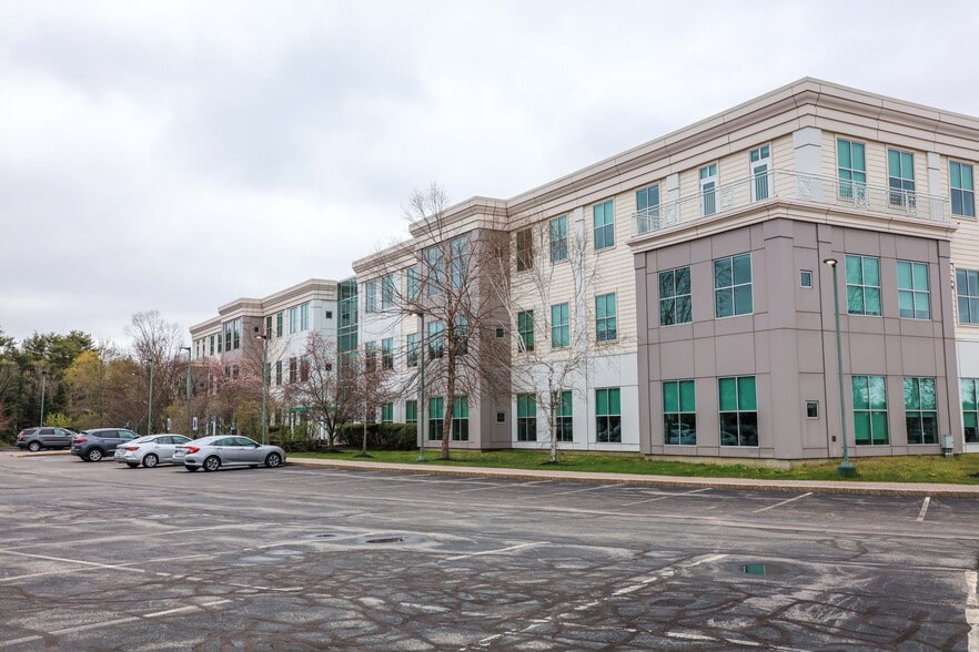 More Photos Of 70 Gray Rd, Falmouth Office For Sale