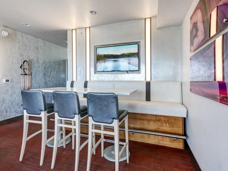 More Photos Of 2922 Aldrich Ave S, Minneapolis Apartments For Lease