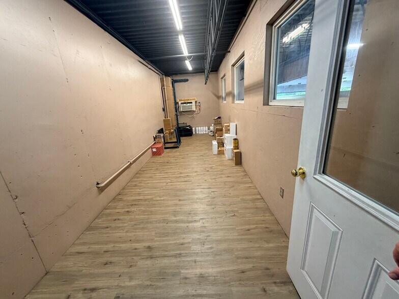 More Photos Of 4450 Monroe St, Hooven Truck Terminal For Sale