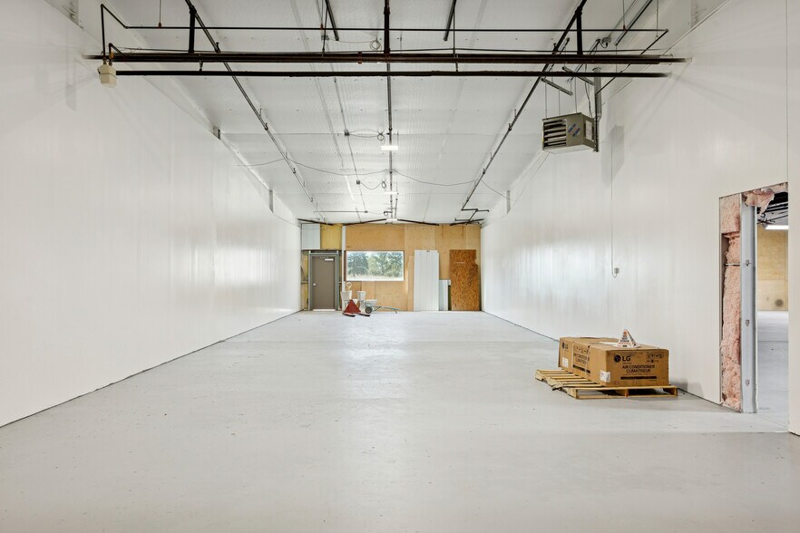 More Photos Of 701-709 Jefferson Ave SW, Watertown Warehouse For Lease