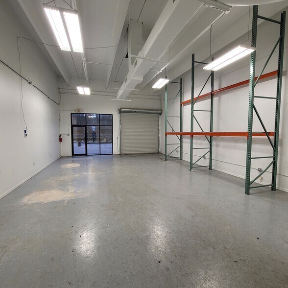 More Photos Of 25430 NW 8th Ln, Newberry Warehouse For Sale