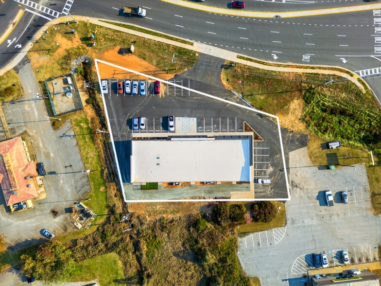 More Photos Of 201-229 Charlotte Hwy, Lyman Unknown For Lease