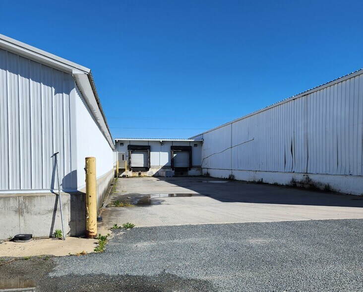 More Photos Of 502 Factory Ave, Ridgely Industrial For Sale
