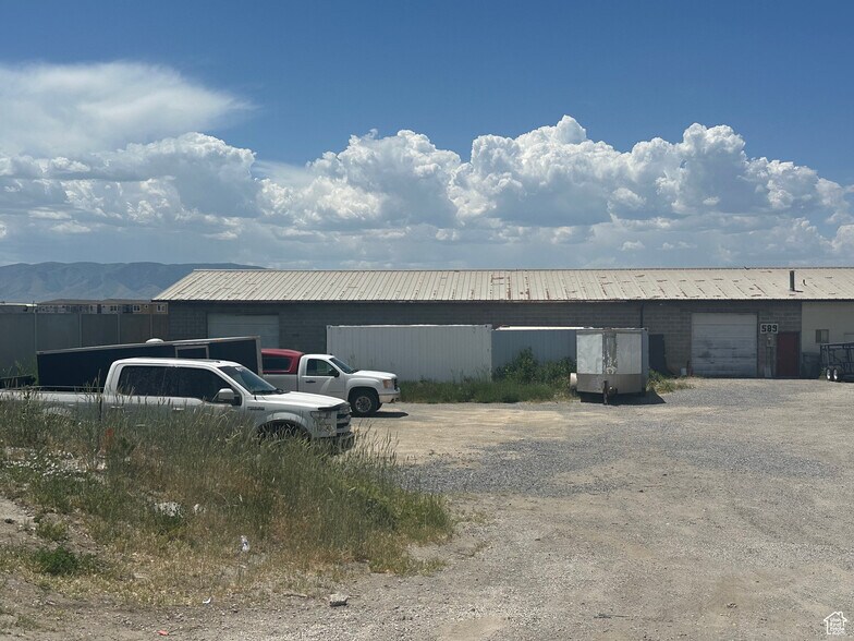 More Photos Of 589 N Geneva Rd, Lindon Warehouse For Sale