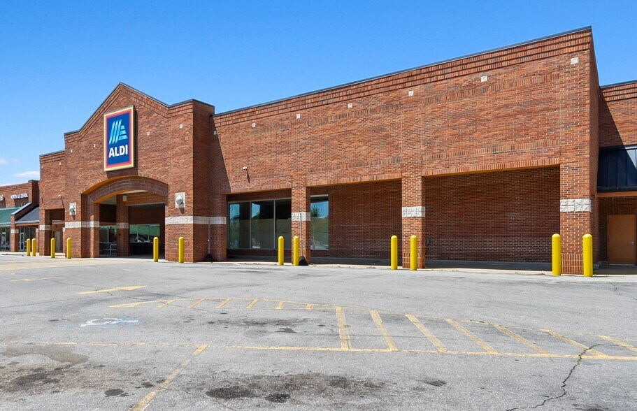 More Photos Of 13620 Highway 43 N, Northport Storefront For Sale