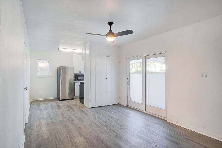 More Photos Of 1147 24th St, Santa Monica Apartments For Sale