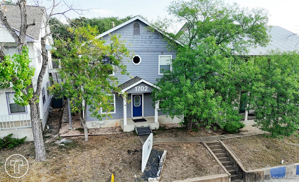 Primary Photo Of 1702 W 6th St, Austin Office For Lease