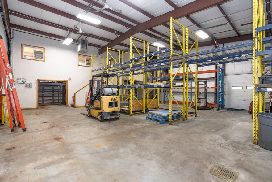 More Photos Of 1079 Aquidneck Ave, Middletown Industrial For Sale