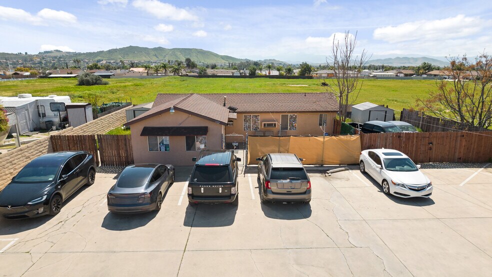 More Photos Of 8320-8322 Mission Blvd, Jurupa Valley Storefront Retail Office For Sale