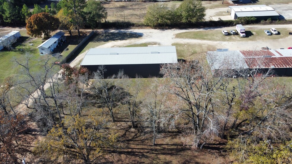 More Photos Of 10155 County Road 135, Flint Warehouse For Lease