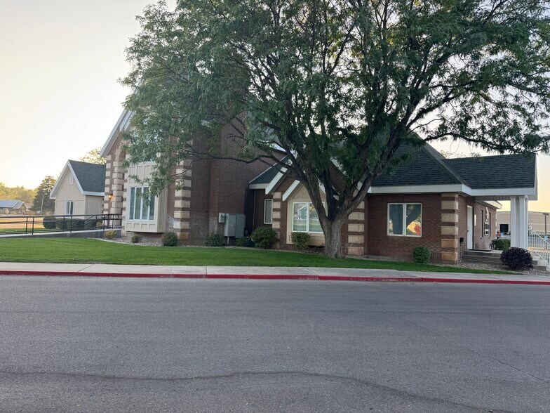 More Photos Of 97 Professional Way, Payson Office For Sale