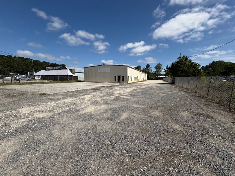 Primary Photo Of 8008 Dorchester Rd, Charleston Warehouse For Lease