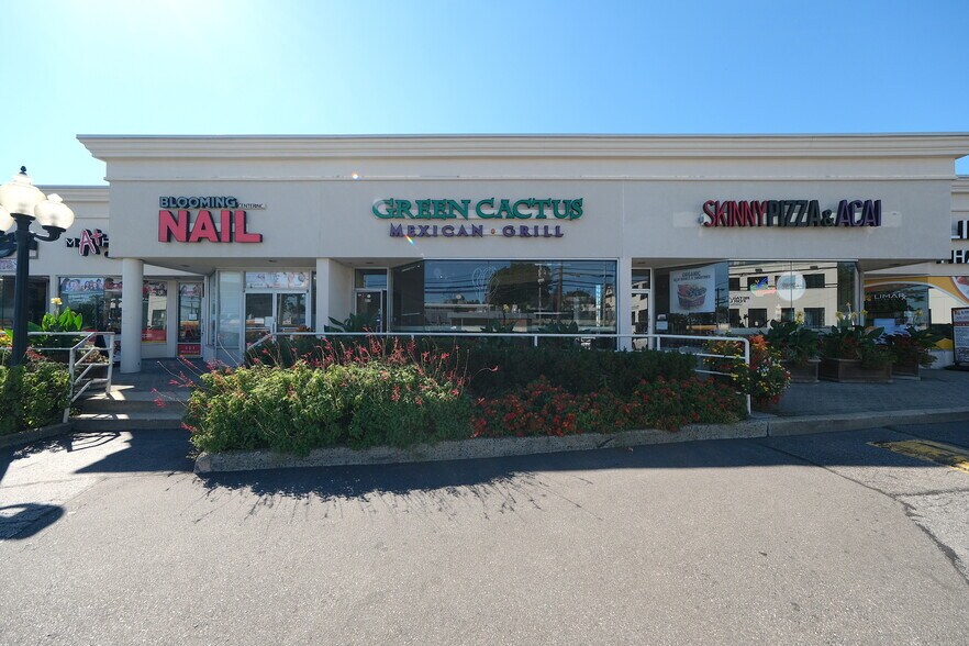 More Photos Of 191-219 Mineola Ave, Roslyn Heights Unknown For Lease