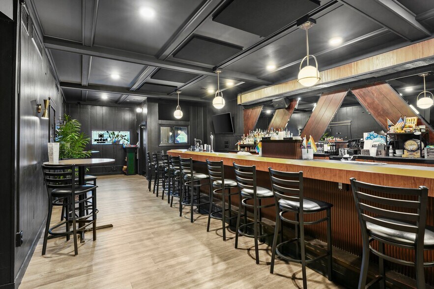 More Photos Of 516 S Park St, Madison Apartments For Sale