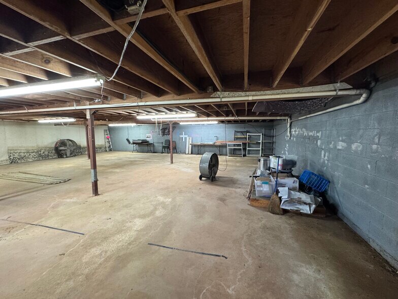 More Photos Of 2130 Country Club Rd, Palestine Golf Course Driving Range For Sale