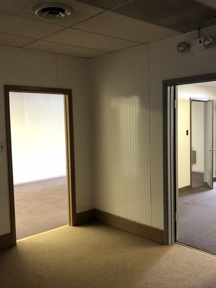 More Photos Of 1250-1254 W 127th St, Calumet Park Storefront Retail Office For Sale