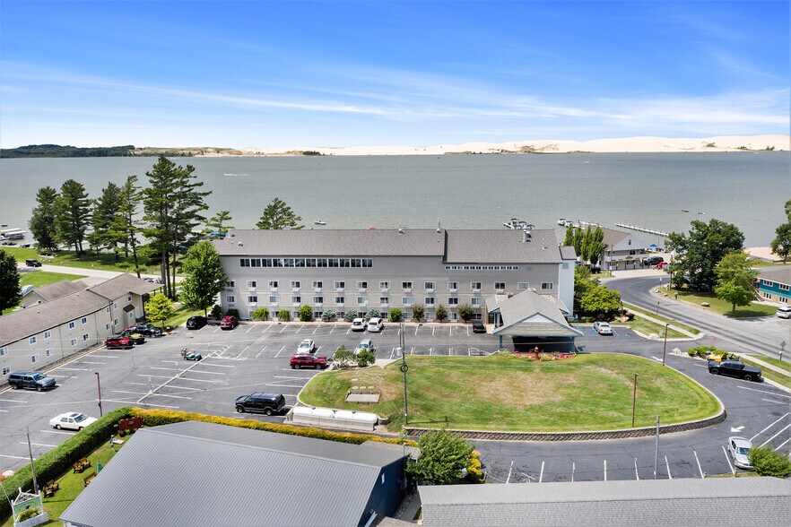 More Photos Of 1180 N Shore Dr, Mears Hospitality For Sale