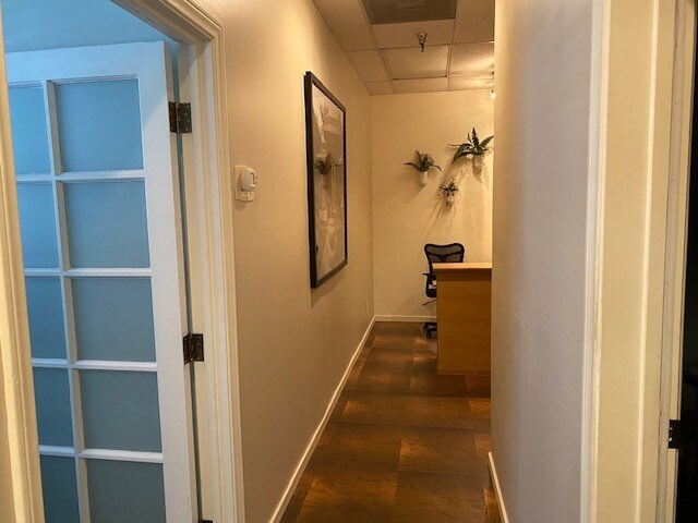 More Photos Of 2510 Main St, Santa Monica General Retail For Sale