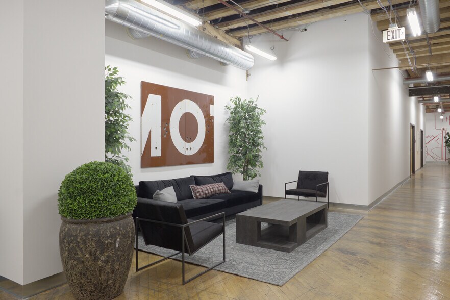 More Photos Of 755 Prior Ave N, Saint Paul Research And Development For Lease