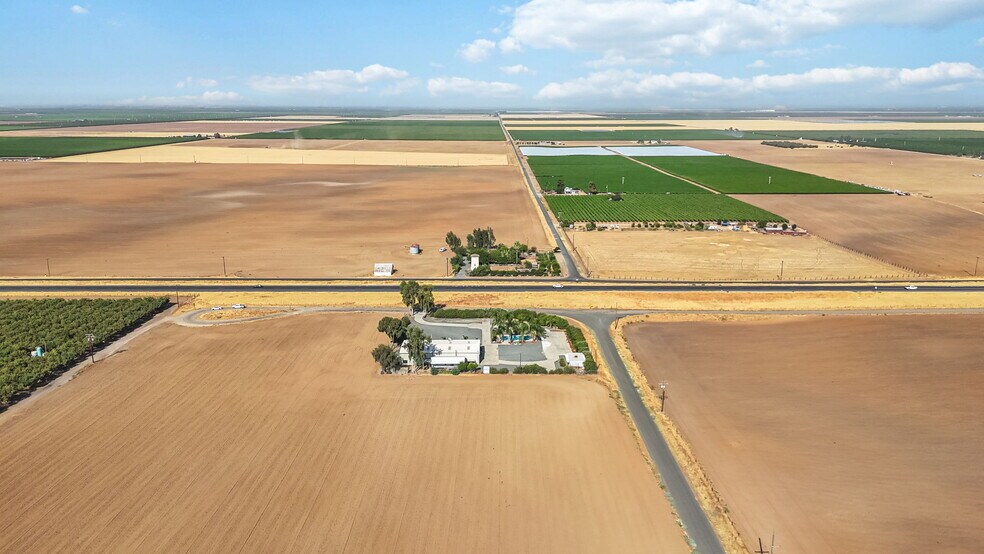 More Photos Of 23259 Avenue 64 Ave, Ducor Warehouse For Sale