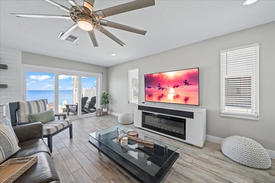 More Photos Of 2225 S Washington Ave, Titusville Office Residential For Sale