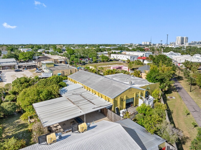 More Photos Of 2342 Emerson Ave S, Saint Petersburg Manufacturing For Sale