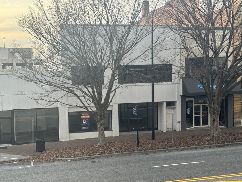 Primary Photo Of 124 S Main St, High Point Storefront For Lease
