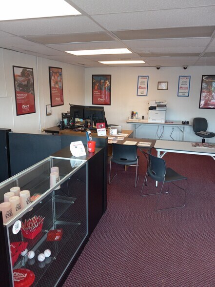 More Photos Of 600 Volunteer Pky, Bristol Office For Sale