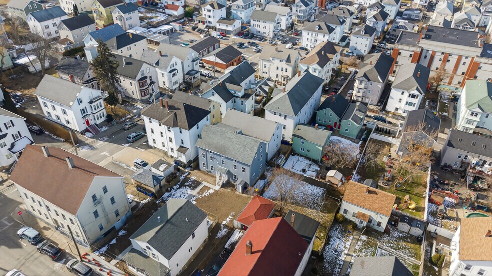 More Photos Of 165 Grant St, Fall River Apartments For Sale
