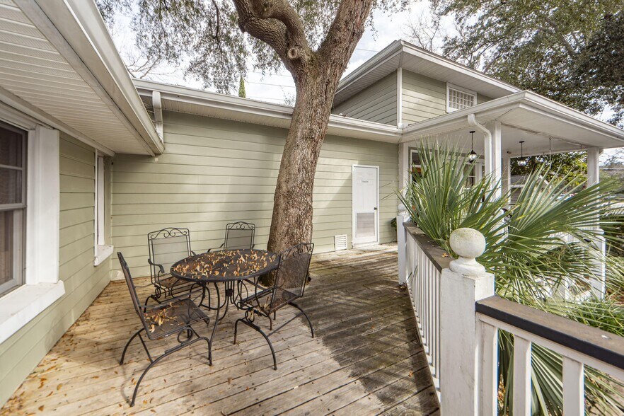 More Photos Of 531 Folly Rd, Charleston Medical For Sale