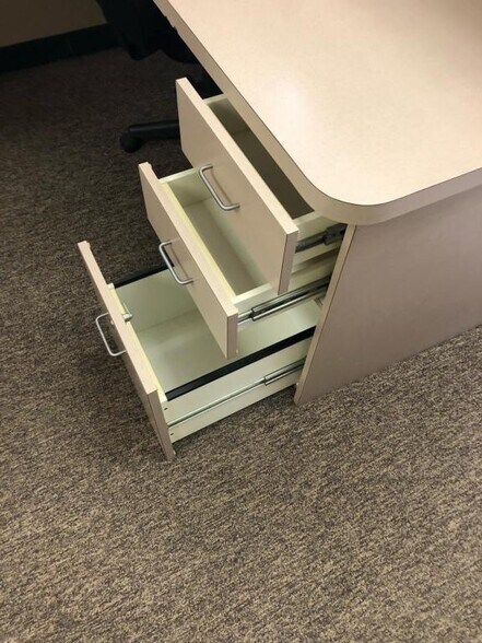 More Photos Of 1105 E Algonquin Rd, Arlington Heights Office For Lease