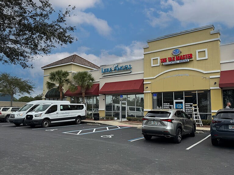 Primary Photo Of 222 Neighborhood Market Rd, Orlando Freestanding For Sale