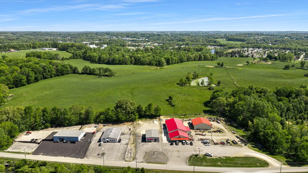 More Photos Of 505 Industrial Dr, Glasgow Flex For Sale