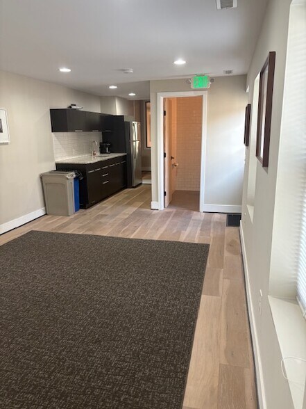 More Photos Of 2312 Boston St, Baltimore Storefront Retail Office For Lease