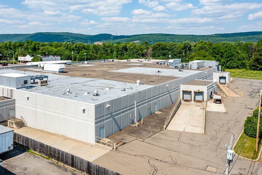 More Photos Of 299 S Main St, Elmira Freestanding For Lease