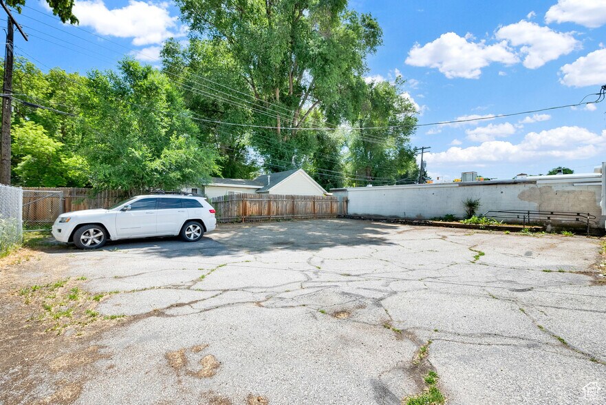 More Photos Of 1510 Washington Blvd, Ogden Storefront For Sale