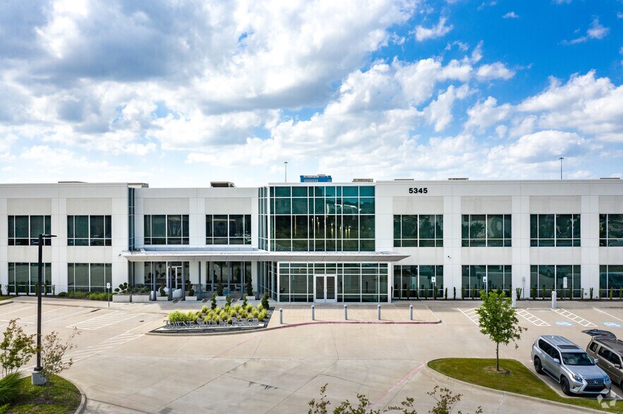 More Photos Of 5345 Towne Square Dr, Plano Office For Lease