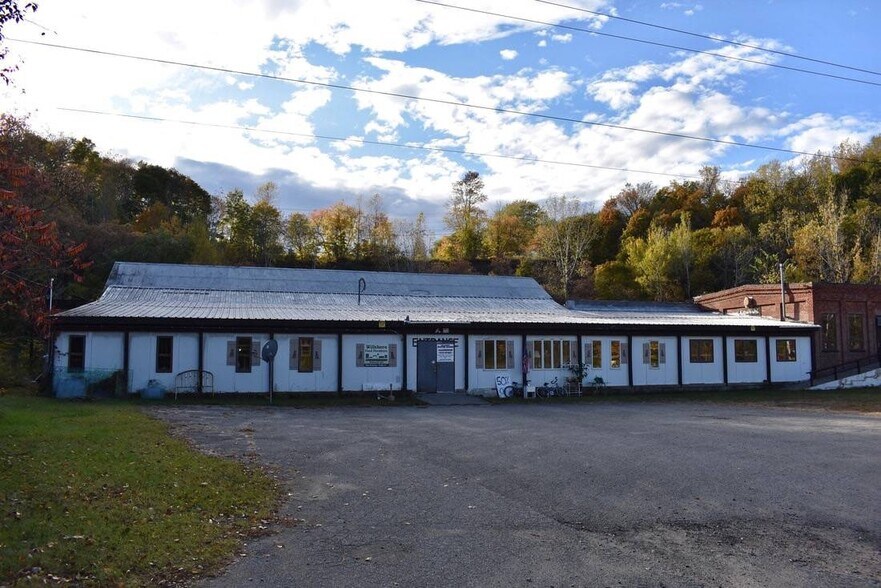 More Photos Of 45 Mill Ln, Willsboro Warehouse For Sale