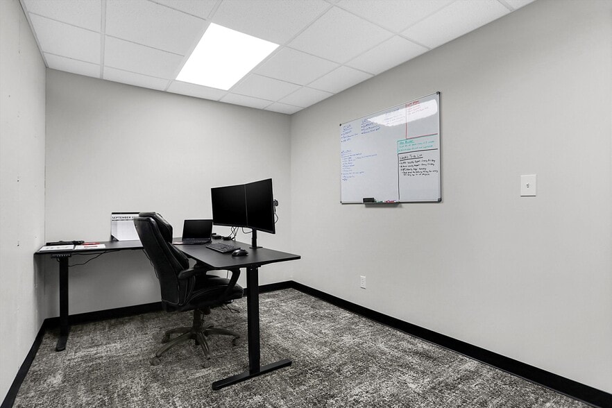 More Photos Of 615 Russell Ave, Indianapolis Medical For Sale