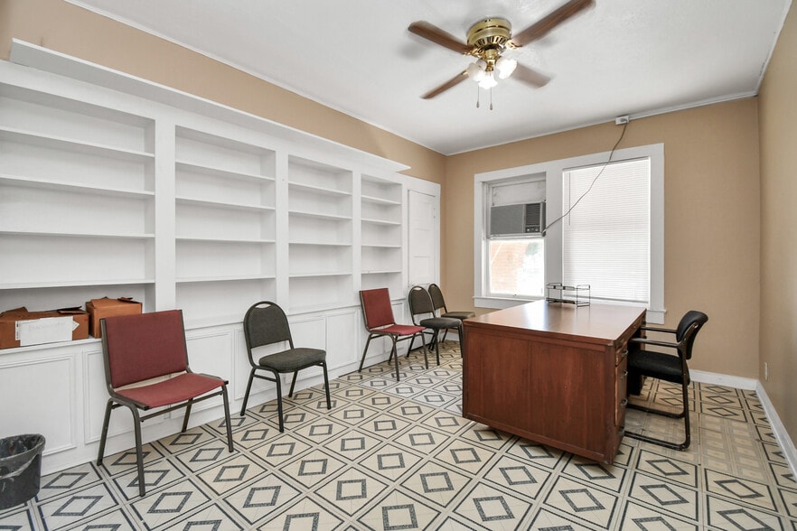 More Photos Of 2728 Kentucky St, Baytown Religious Facility For Sale