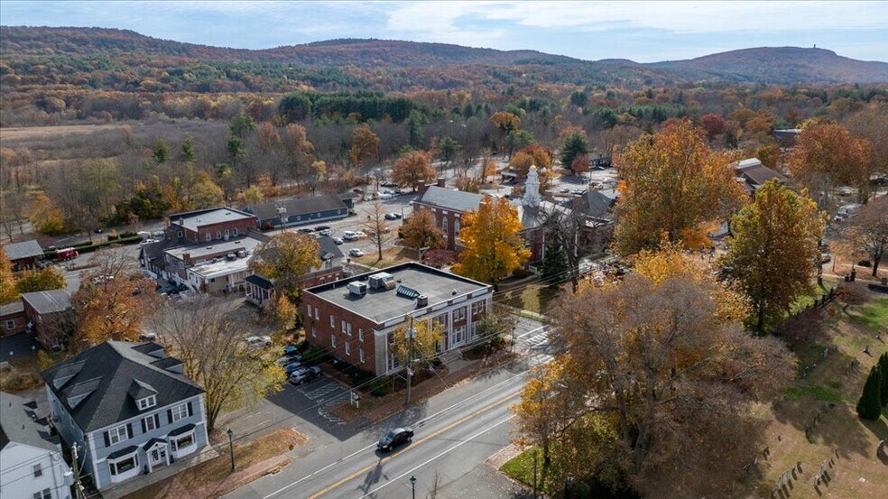 More Photos Of 760 Hopmeadow St, Simsbury Office For Sale