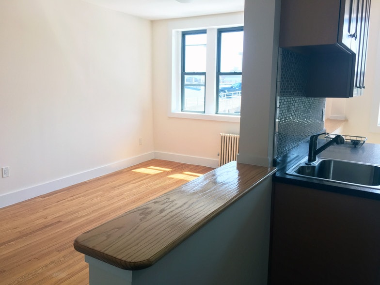 More Photos Of 6 E Sidney Ave, Mount Vernon Apartments For Sale