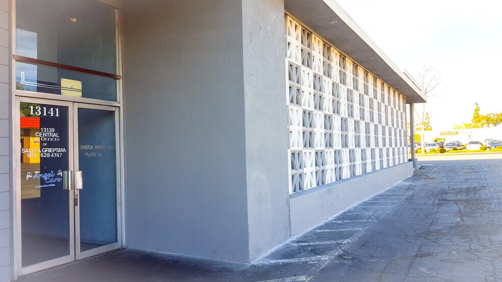 More Photos Of 13135-13141 Central Ave, Chino Office For Lease