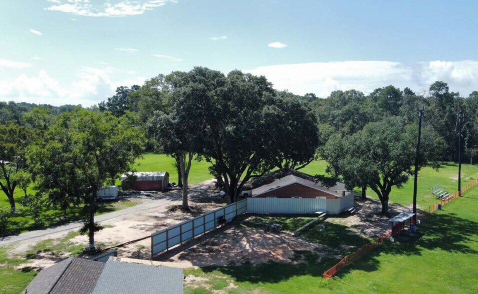 More Photos Of 26003 TX-321, Cleveland Land For Lease