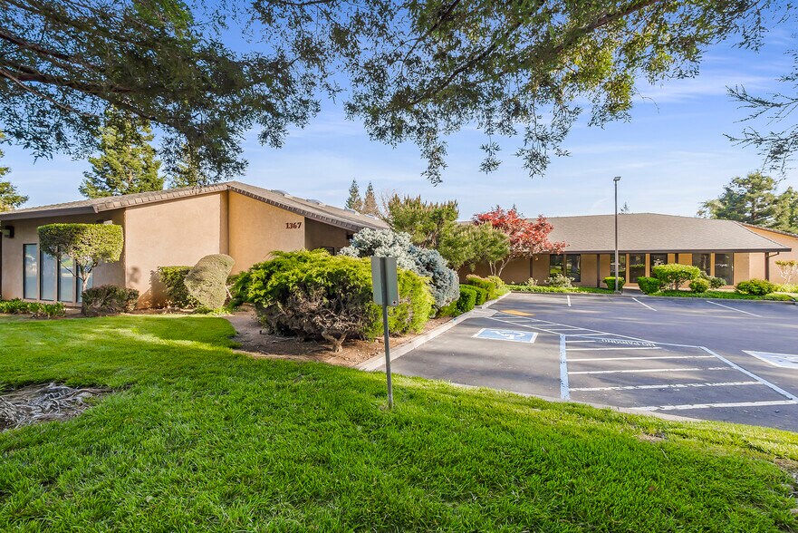 More Photos Of 1367 E Lassen Ave, Chico Office For Sale