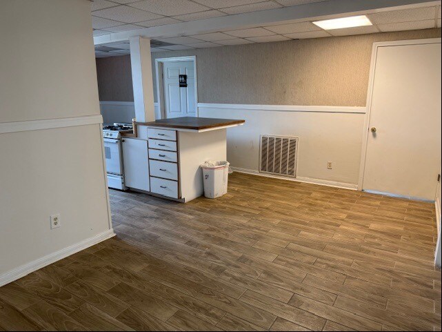 More Photos Of 9321 Meldrum Ln, Houston Light Distribution For Lease