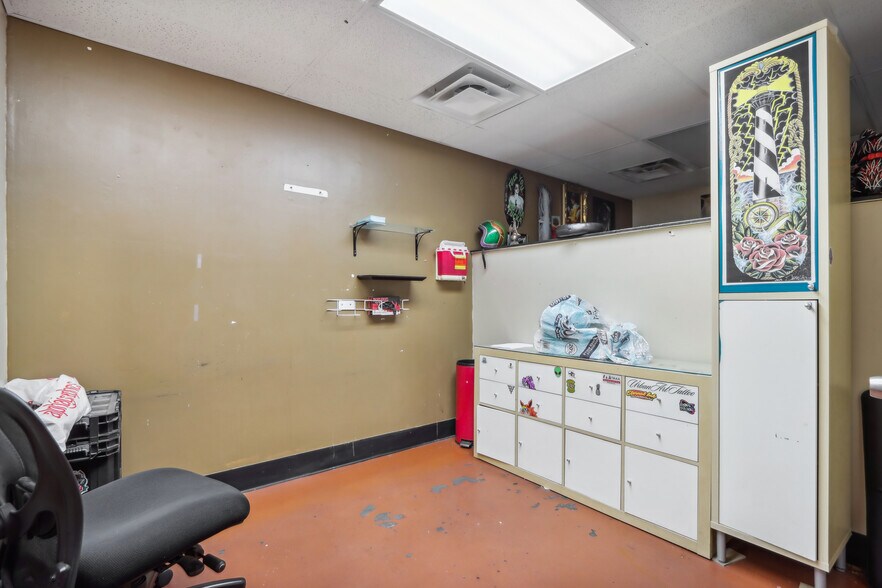 More Photos Of 443 W Main St, Mesa Storefront Retail Office For Sale