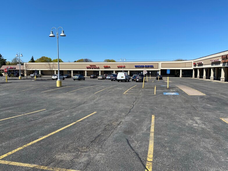 720744 E Ridge Rd, Rochester, NY 14621 For Lease