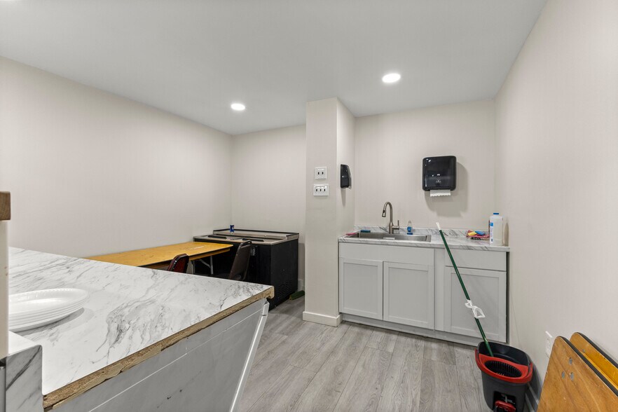 More Photos Of 1217 S Merriman Rd, Westland Lodge Meeting Hall For Sale